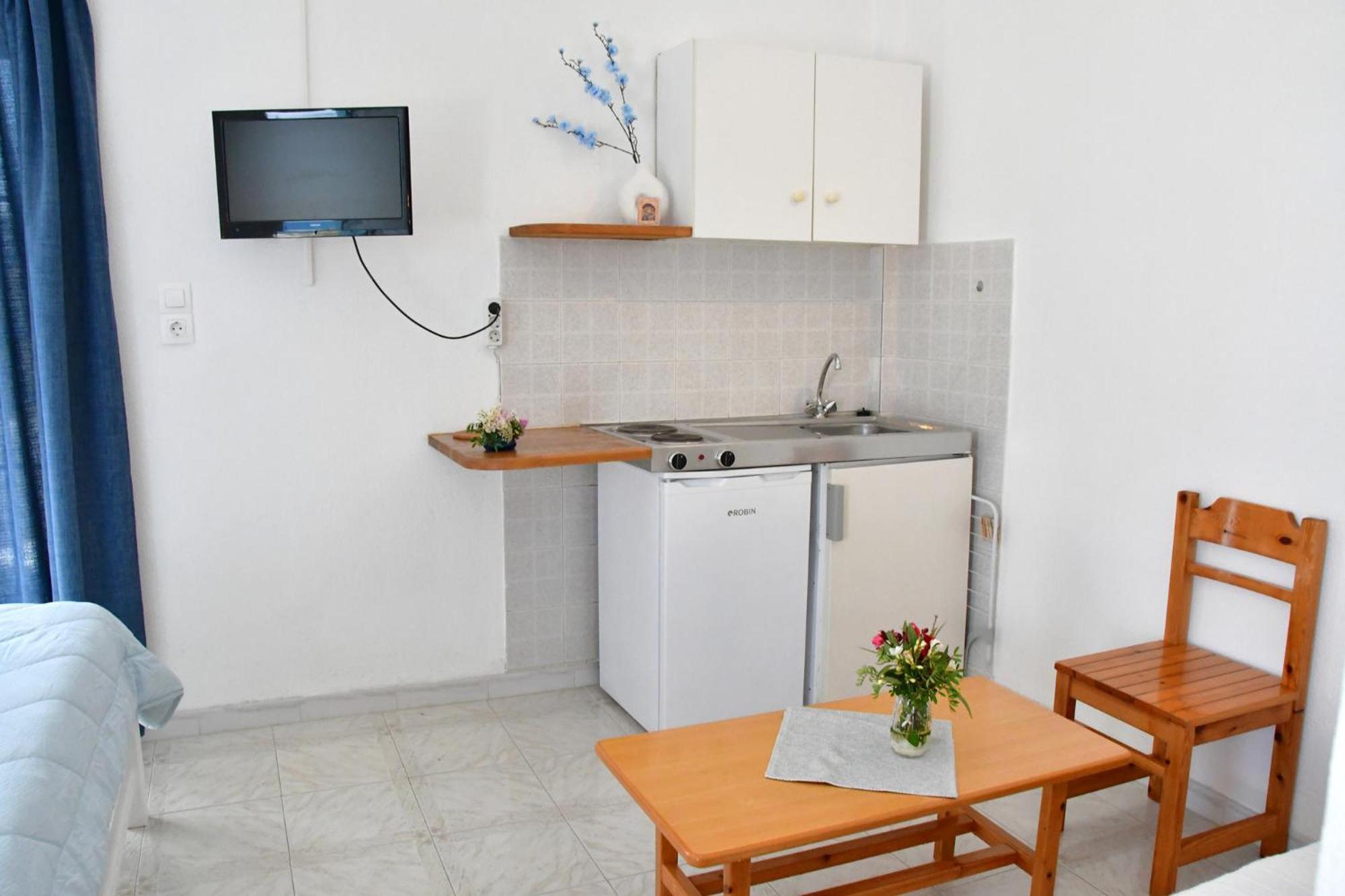 Blue Dolphin Studios And Apartment Vagia  Buitenkant foto