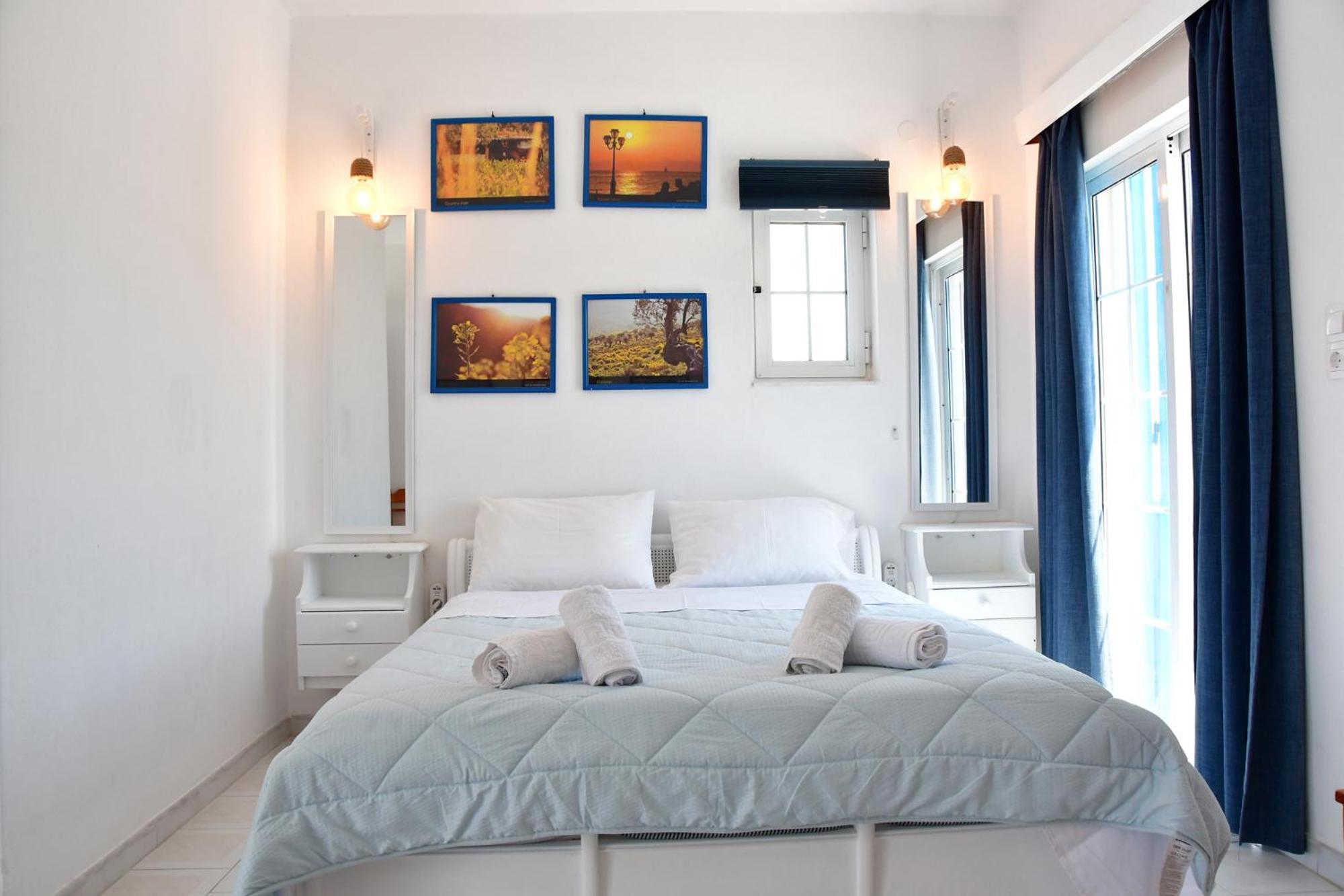 Blue Dolphin Studios And Apartment Vagia  Buitenkant foto