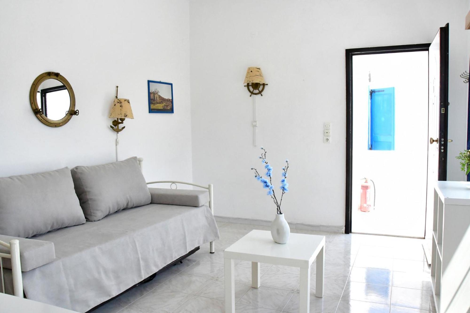 Blue Dolphin Studios And Apartment Vagia  Buitenkant foto