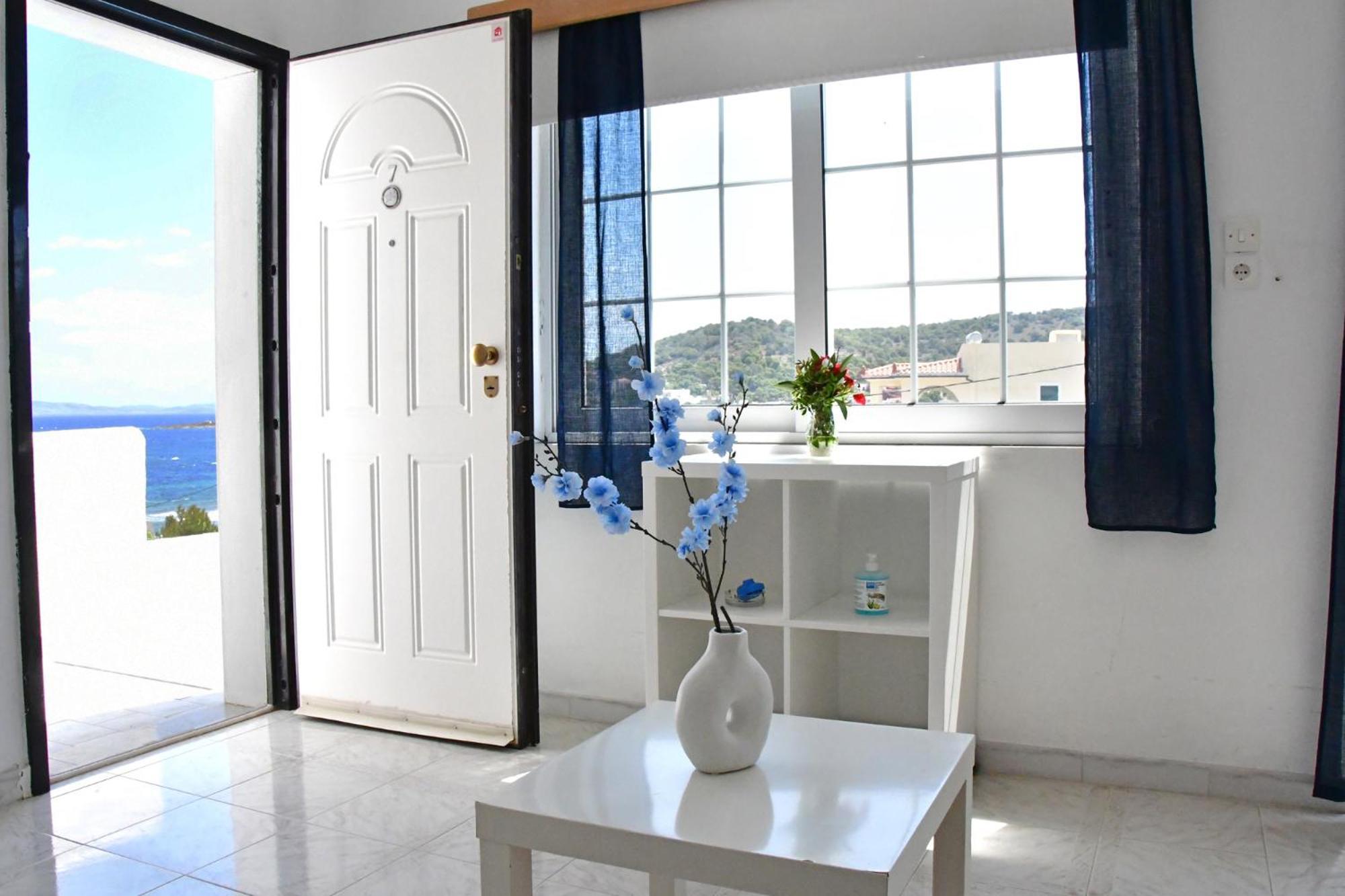Blue Dolphin Studios And Apartment Vagia  Buitenkant foto